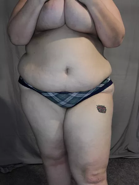 [F] [27] Anyone mind helping carry these massive 42F tits for me! Or any lovers of plaid out there? Feeling horny tonight. by ChubbyWhoreNextDoor