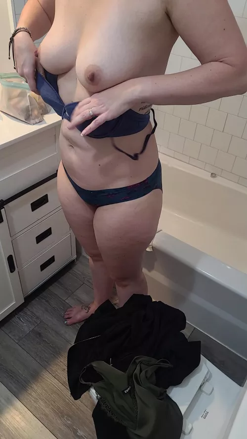 (f) 34 milfie [image] by Comfortable_Jelly680