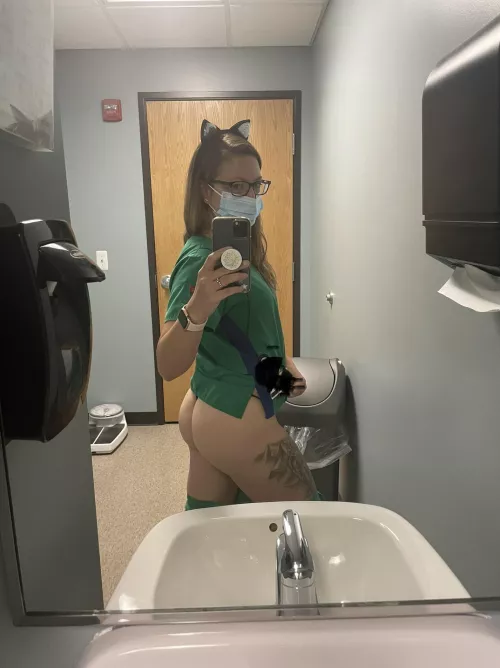 (F) 42 I could use a tail behind me! Make me purrrr😉 by peach-fit03