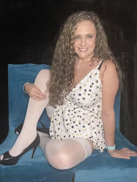 F (48) by annarose420