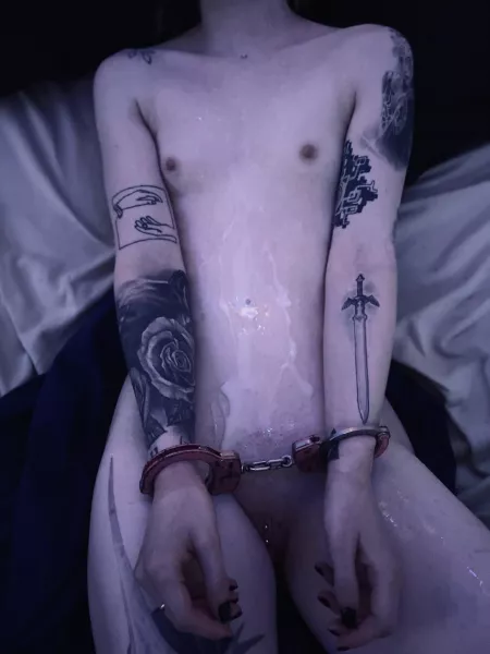 (F) A glazing by STEVENSEGALSGOATEE