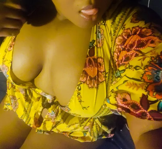 [F] A little chocolate makes any day so much sweeter 😝 by SecretKeeper92