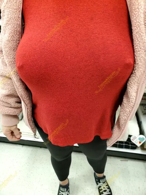 [F] Another chilly day out and about! 😚 by wifeshare4all