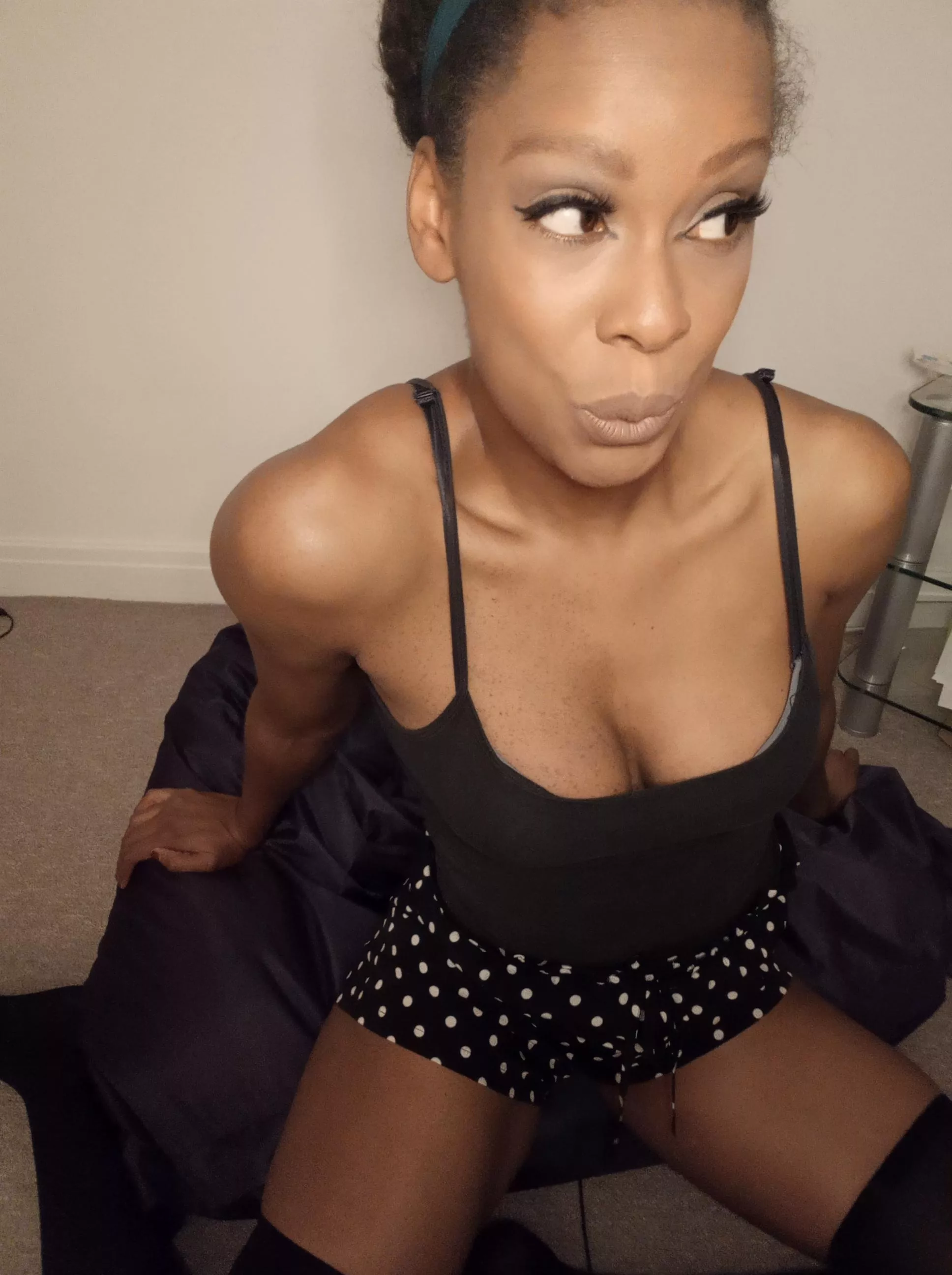 [f] Another Monday... Let's make it fun! posted by Lottie_jones