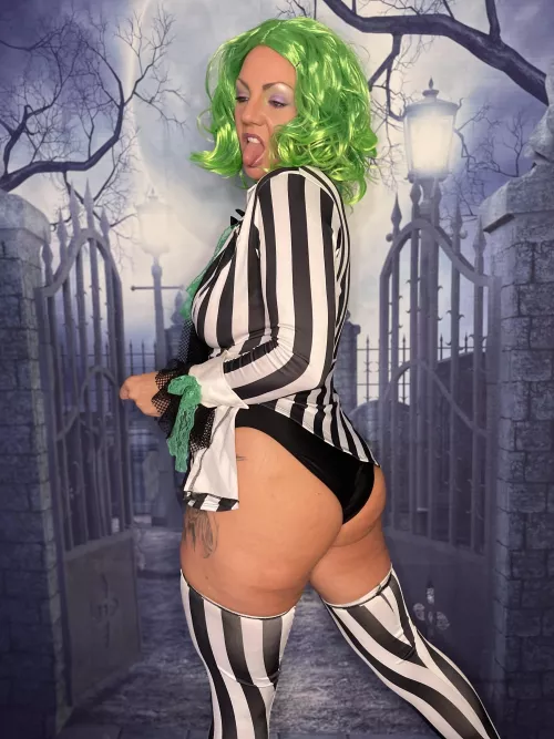 (F) beetle juice anyone by whoiskateh