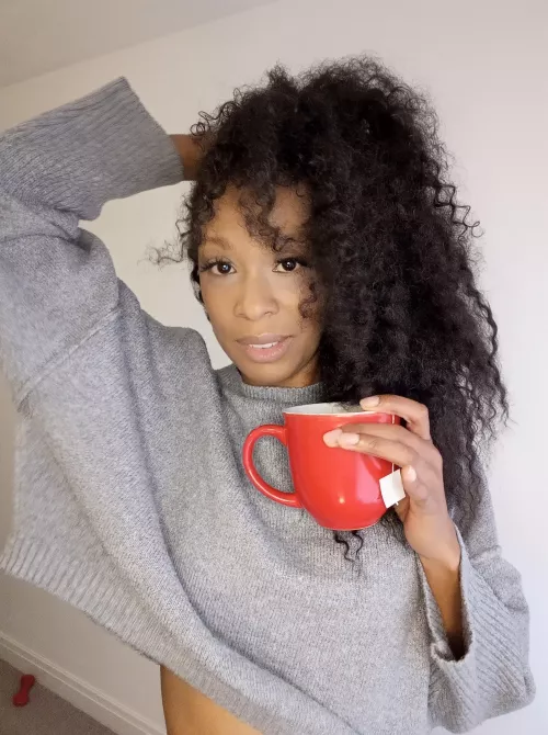 [f] Being a bad girl and having tea by Lottie_jones