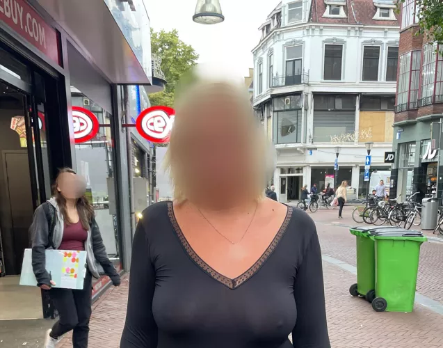 [f] Braless is the best😛 by dutchwijfje_1986