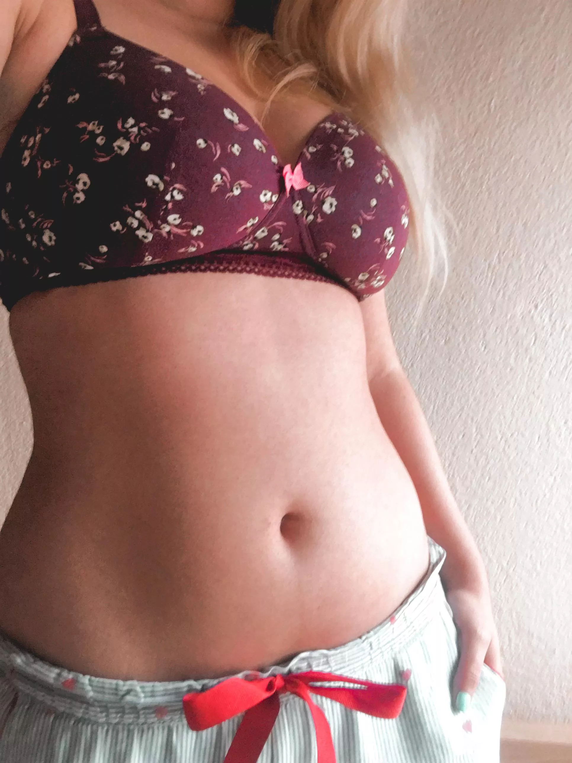 [F] Comfy 🎀 posted by candy_utopia