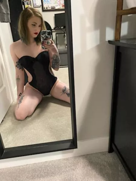 (F) Does EGW like lingerie? 🙊 by STEVENSEGALSGOATEE