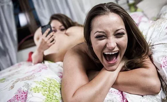 [F] [F] I too like to take pics of what I eat too posted by Vitogenovese480