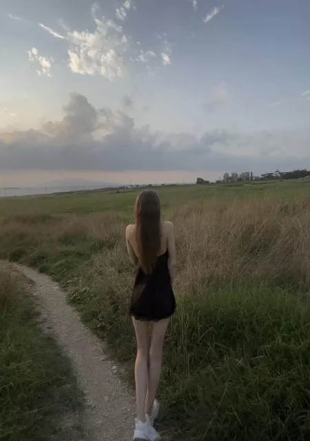 [f] happy sunday by itselina