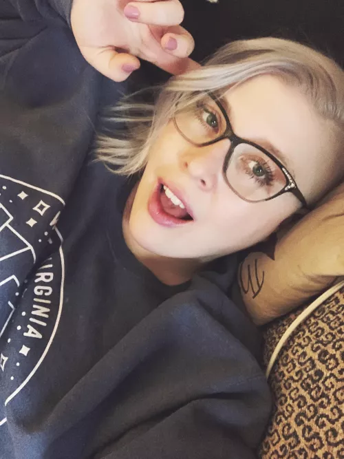 (F) hello hello by raemayhem