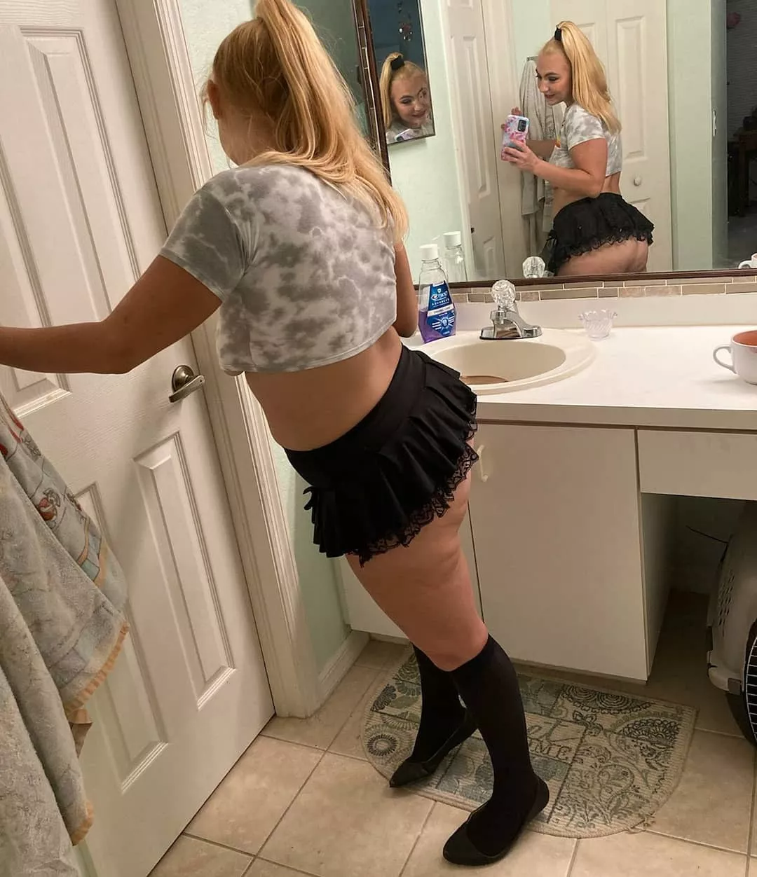 [F] hey posted by alicekacy722