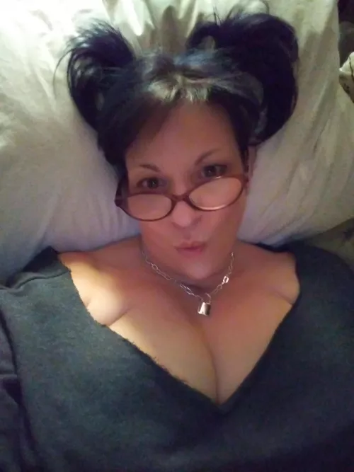 (F) I hate when I can't sleep..grrr by belladonnaforu