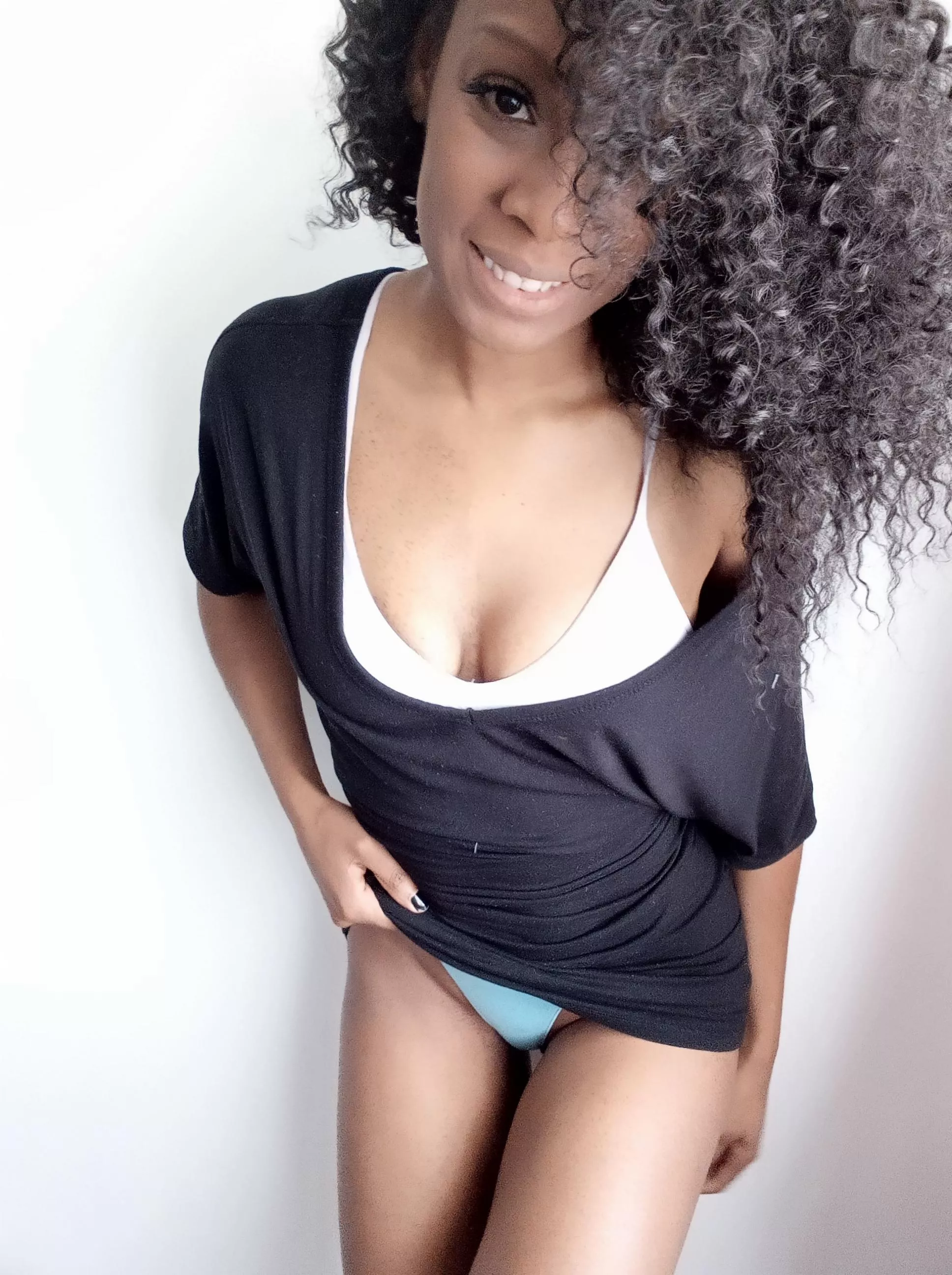 [f] I'm just your average British chocolate milf ^_^ posted by Lottie_jones