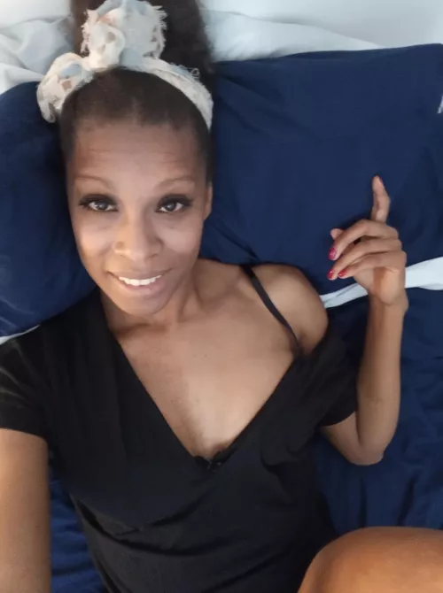 [f] just popped in to say Morning :-) by Lottie_jones