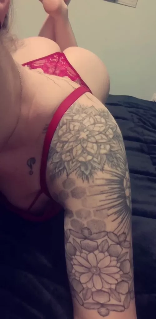 (F) just saying hi tonight :) by mzkraven