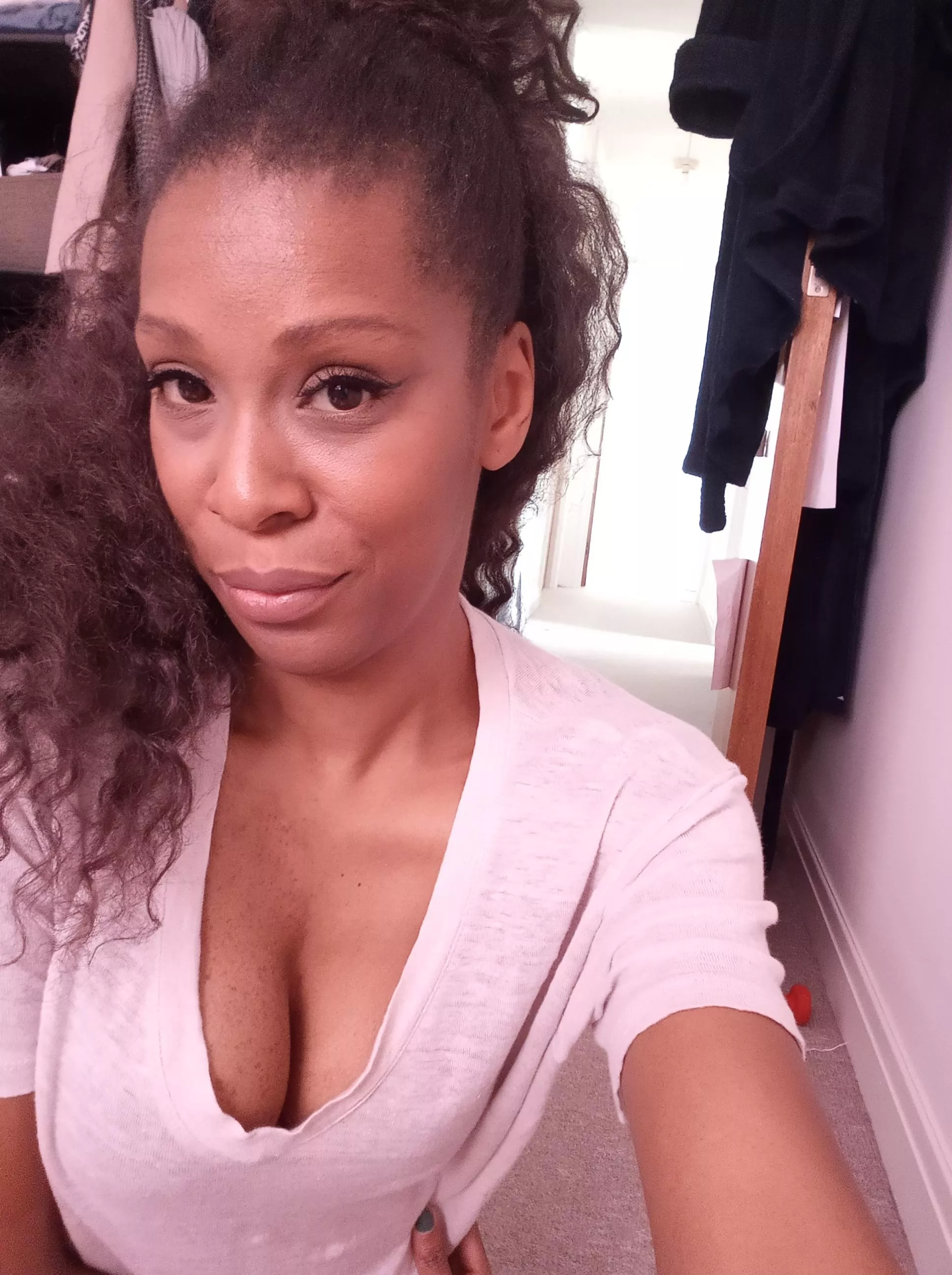 [f] keeping it messy but natural posted by Lottie_jones