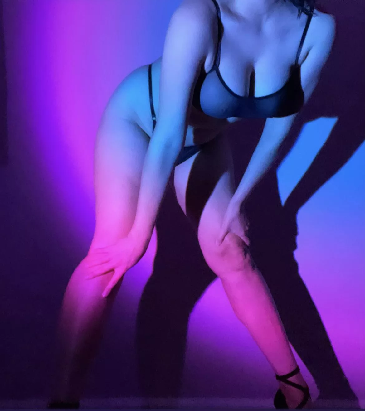 [F] Lighting my legs perfectly 😈 posted by confidenceboostpls