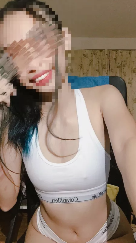 [F] Love my body , and this weather dont mind what you see💦💦💦😅😅 by valentina3456