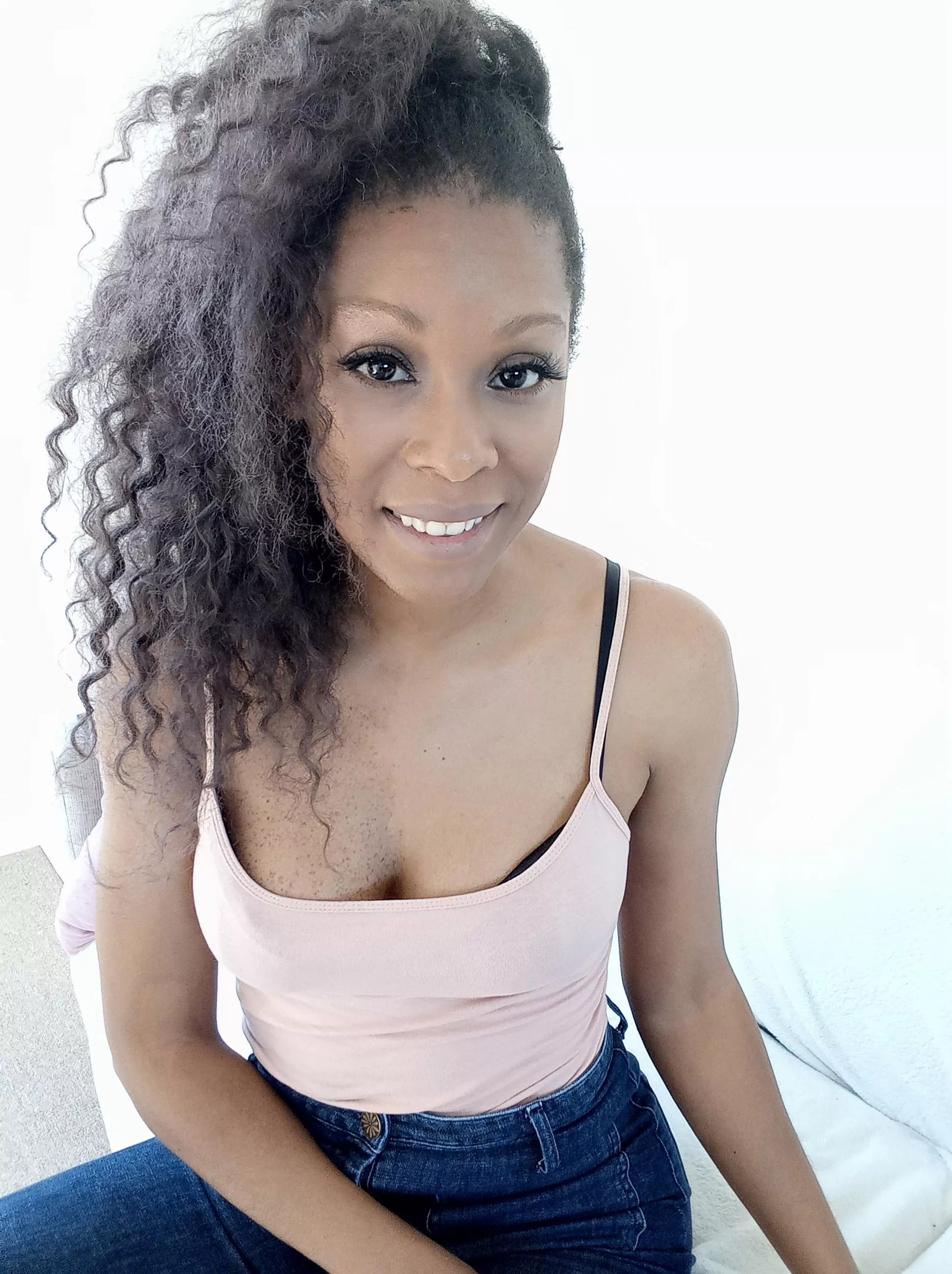 [f] Monday morning cuddles posted by Lottie_jones