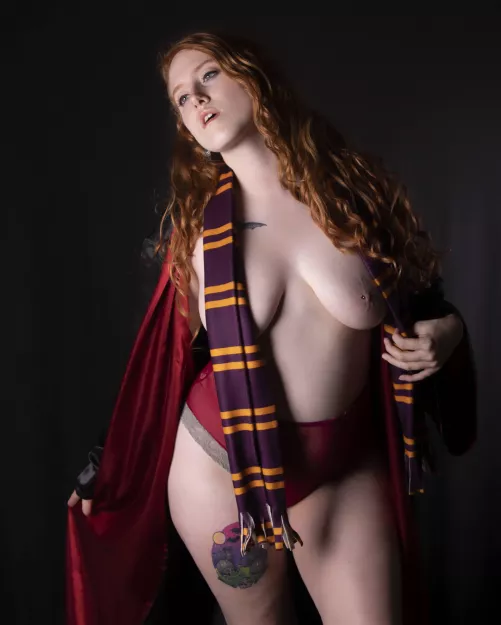 [F] Oh, to be a Gryffinwhore. by atariplays