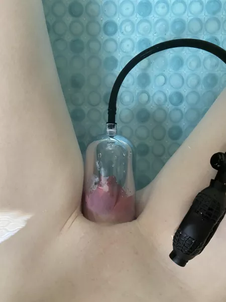 [f] Pumping-in-process... by AutumnOrchidsTouch