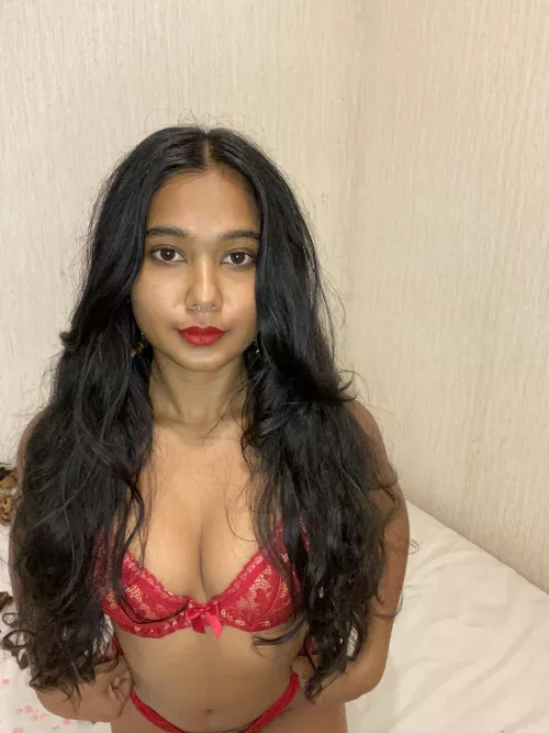 [F] red on red by Mia_Z123