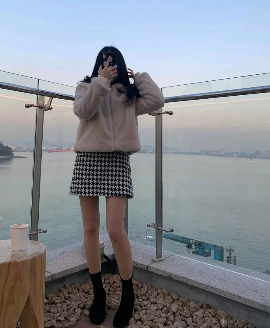 [F] Rub it between my legs❤ posted by HyunYul