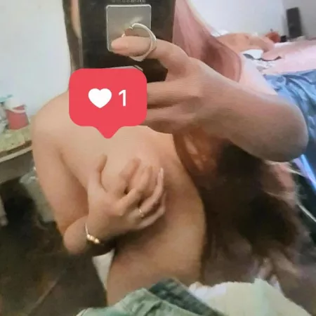 (F) somebody come here pls by Imaginary-Brick-4242