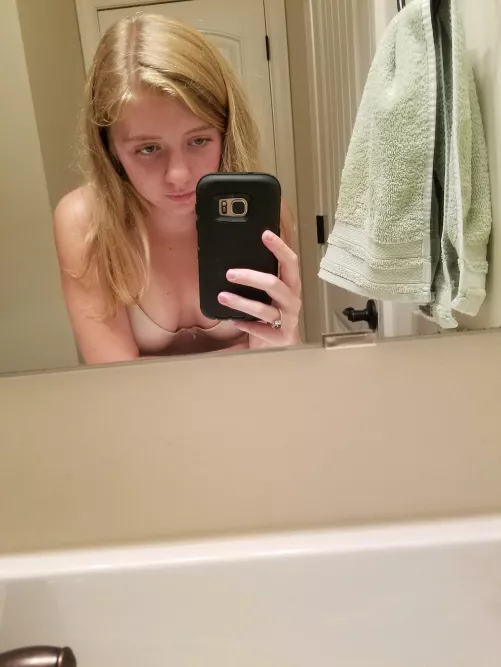 [f] ❤️💜 by Gabby678