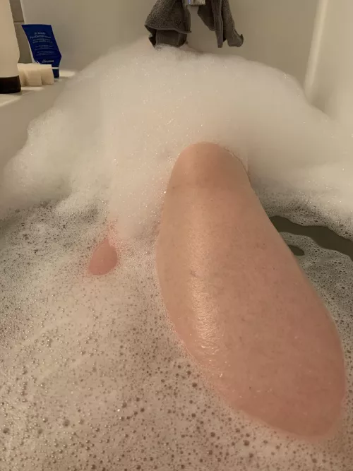 [F] Wait for the bubbles to melt. by Sweet_Kitty73