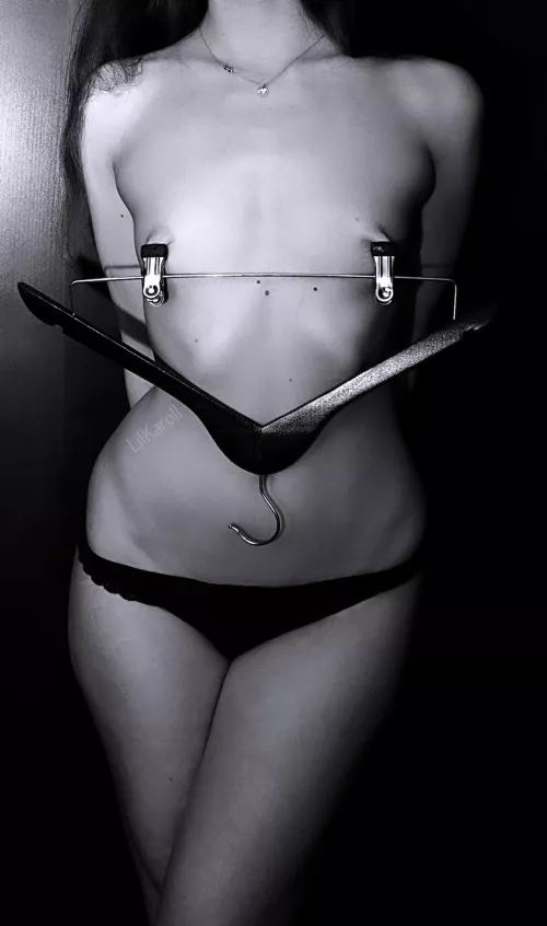 [F] Wanna hang out? by lilkaroll