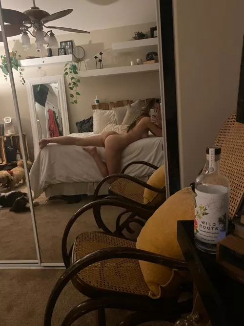 [F] Who needs clothes when you have the place to yourself? by vanessamay94