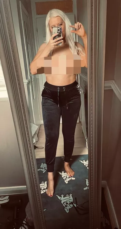 f you’ve got a tiny dick then you don’t get to see my rig…that’s the rules loser by sparkly-and-savage