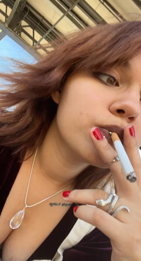 (f18) come smoke with me xx by kinkybisexwh0re
