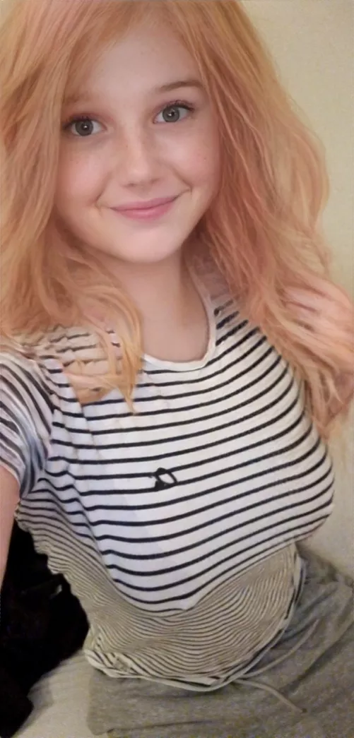 F18 - Stripes! by BredaCity