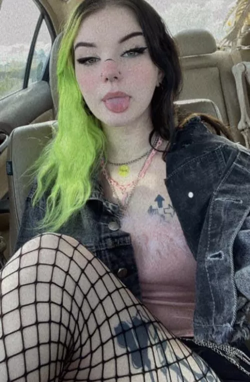 F20. Any takers? by HoodedWriter