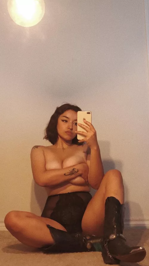 [F22] cowboys don’t cry over spilled milk 🥛🍓 by cherryvaquera