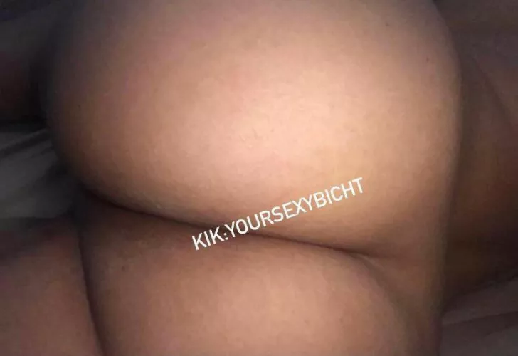 [F]22 sexy bitch for you, with a very wet pussy🤤💦💦 ready to fulfill your fantasies tonight, sexting, pics, vids, cock rates😈😈 KikME: YOURSEXYBICHT by yoursexybicht