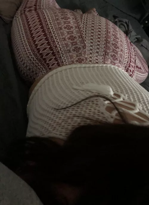 [F23] short thicc busty latina 170lbs DDD message me with your interest! by HellStain