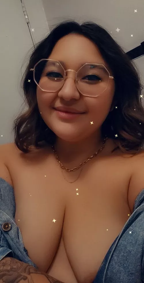 F25 here ♥️ by throwawayy6687