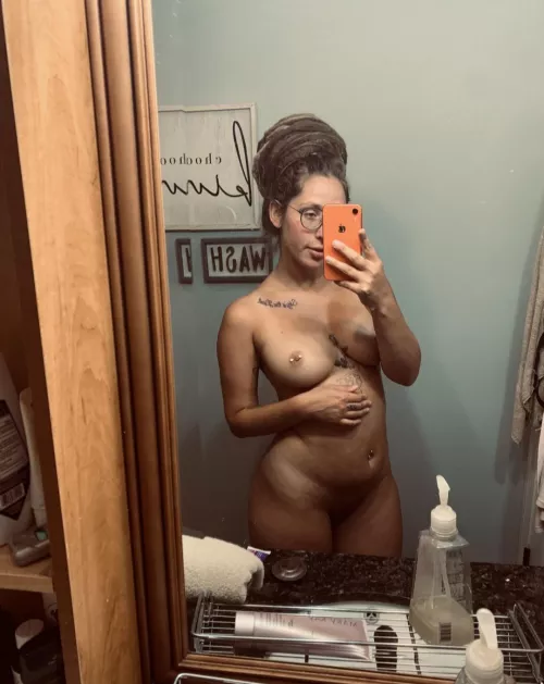 [F26] Brave enough to post a nude, might delete later. by BabyDaisy420