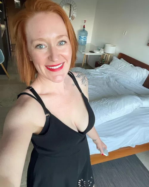 (F32) Not nude but I hope you guys can appreciate anyway. by kaseykupcake419