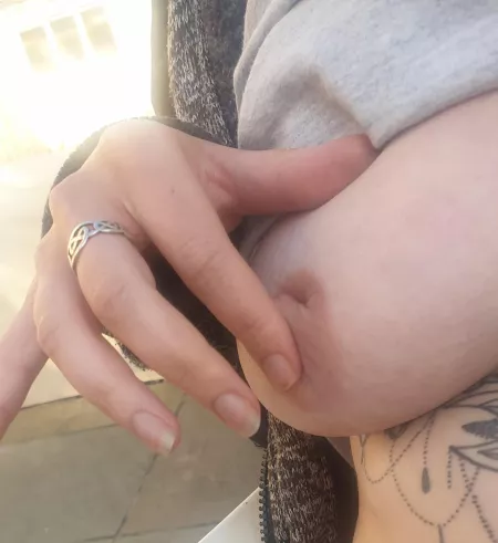 F33 u like by drulfc