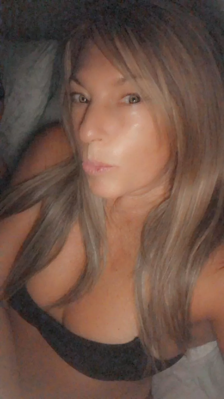 F39 Love me a young thang… where ya all at cubbies? posted by Smilebug6969