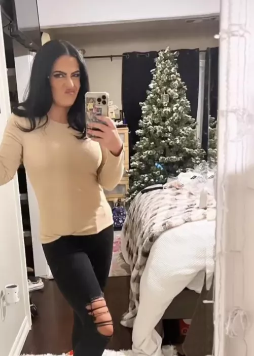 (F40) the things my hubby would do if he found this account lol by Christina_Rox