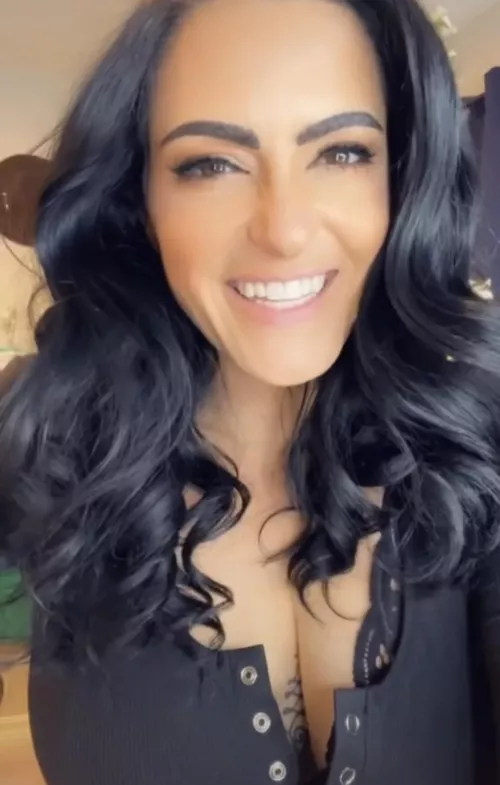 (f40) who wants to mess up my make-up by Christina_Rox