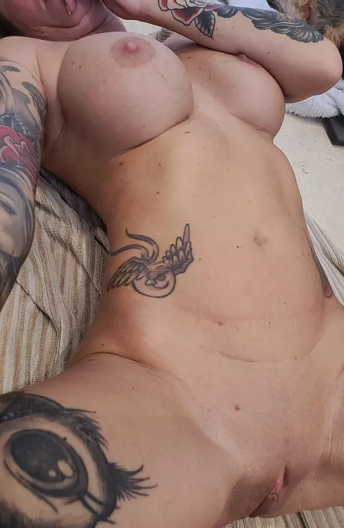 (f)(41) feeling so horny after my shower 😈 by minnie-mo