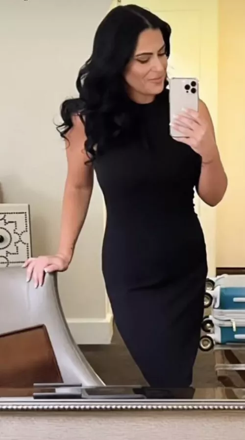 (F41) if it's not sexual I won't respond 😂 by Christina_Rox